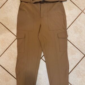 Banana Republic Women’s Tan Cargo Pants